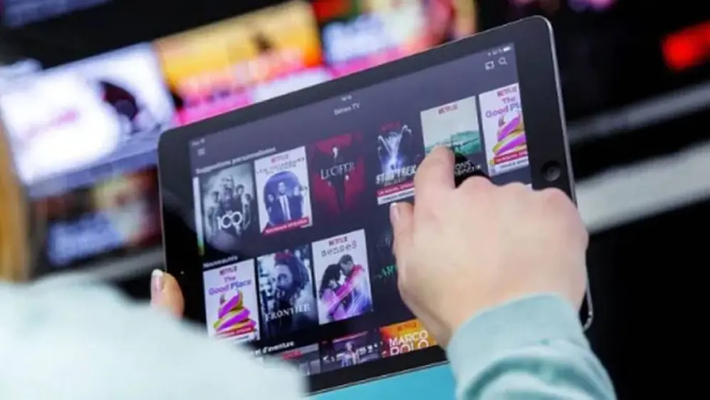 En dólares, medido al tipo de cambio oficial, el precio de Netflix en Argentina se ubica en la media de los países de la región