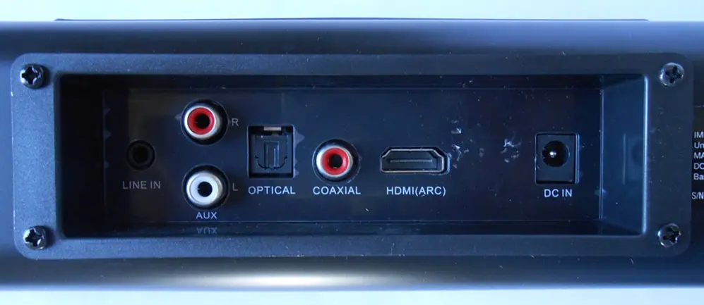 Las distintas entradas de audio con las que cuenta la SB-3510.