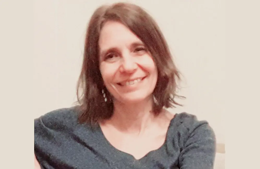 Ivana Templado, economista de FIEL, investigó cómo los ciclos económicos pueden impactar sobre la deserción escolar de forma diferente a la que se suele suponer