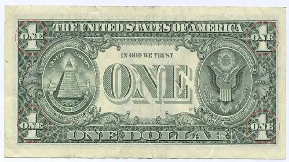 Las 4 esquinas de los billetes tienen el mismo patrón.
