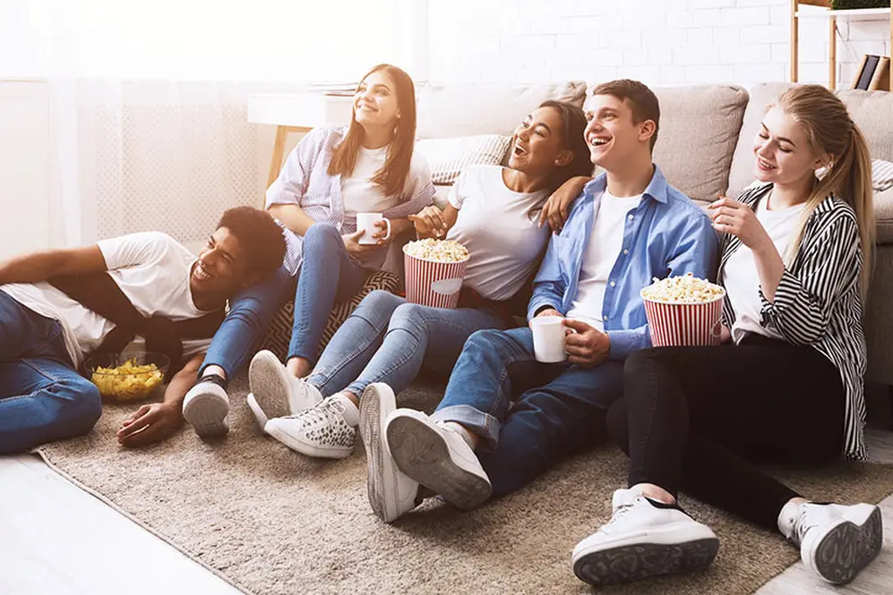 Netflix es una excusa para reuniones familiares o con amigos.