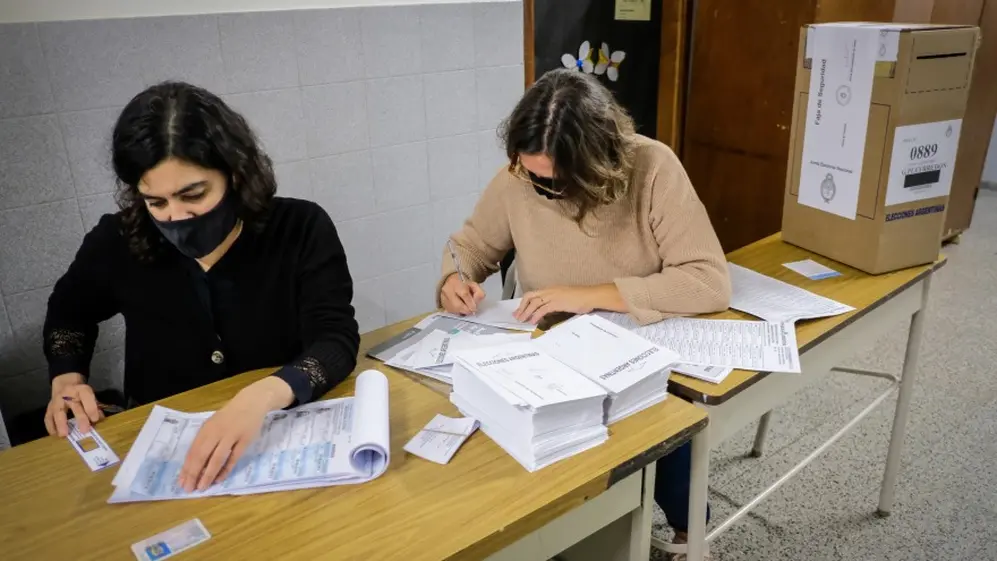 Escrutinio definitivo vs. escrutinio provisorio que se hace mediante el telegrama de las autoridades de mesa