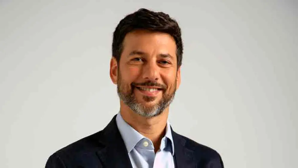 Fran Cherny asesoró a multinacionales como Facebook, Procter & Gamble, Walmart, Gurú y Microsoft, 