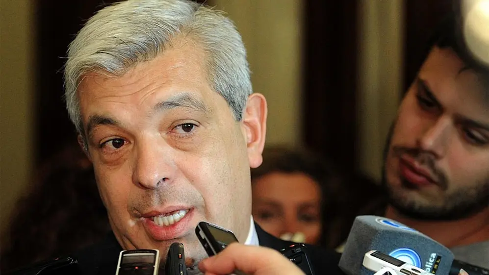Julián Domínguez da marcha atrás con el cepo exportador, pero quiere que el campo garantice estabilidad de precios