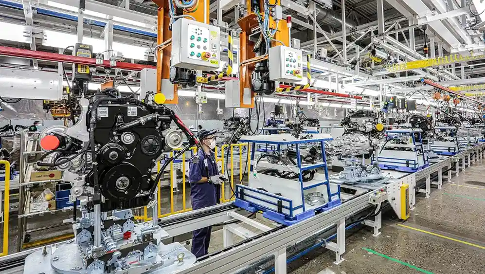Ford cumple con un proceso de inversión en el país.