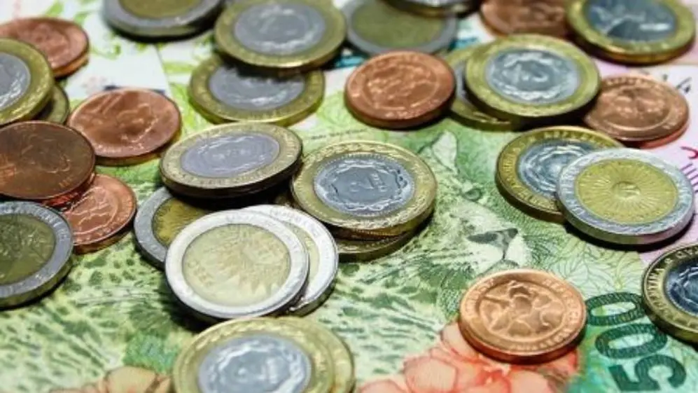 Las monedas de un peso con este error se venden por hasta $15.000