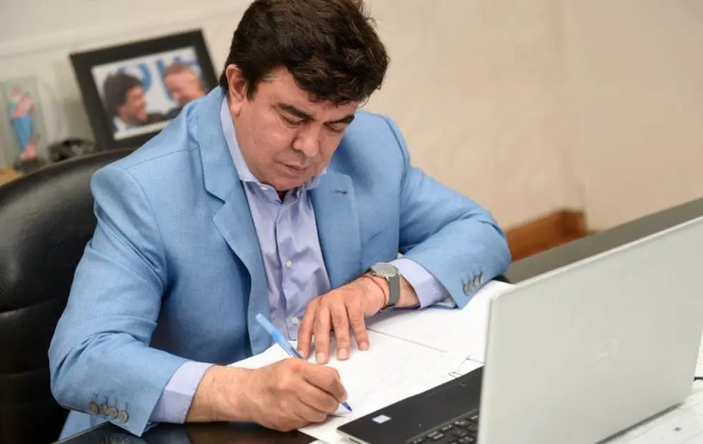 El Intendente La Matanza, Fernando Espinoza, firmo un decreto para la