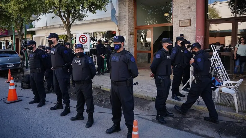 Fuerte operativo de seguridad frente al juzgado