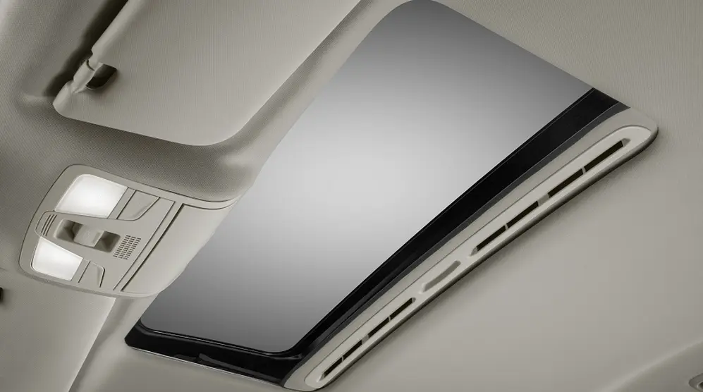 Techo solar eléctrico, un plus de este modelo.