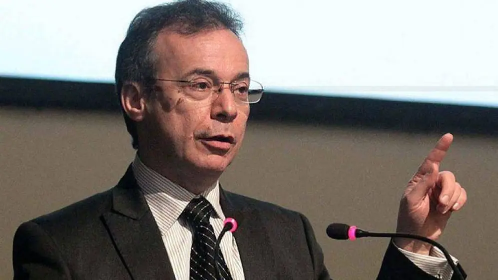 Artana  luego de cuestionar el 