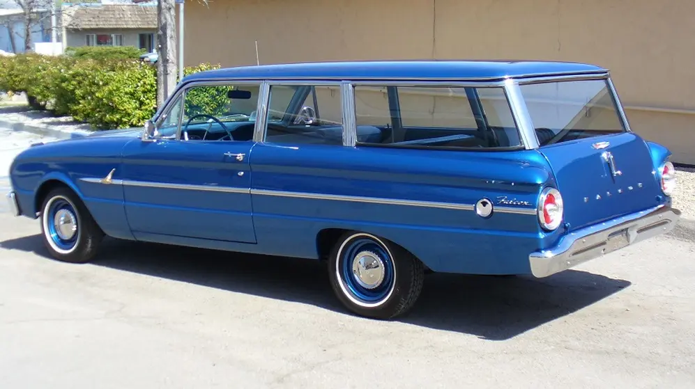 Ford Falcon Rural, diseñado en la Argentina.