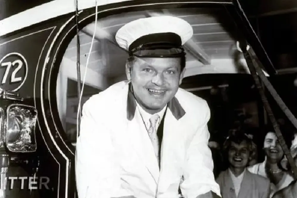 Benny Hill fue un ícono de la comedia británica