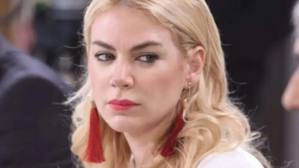 Esmeralda Mitre 