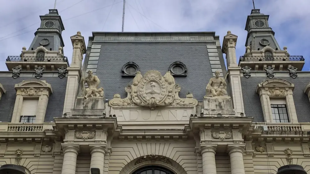 Aduana intimó a cerealeras por pagar menos retenciones