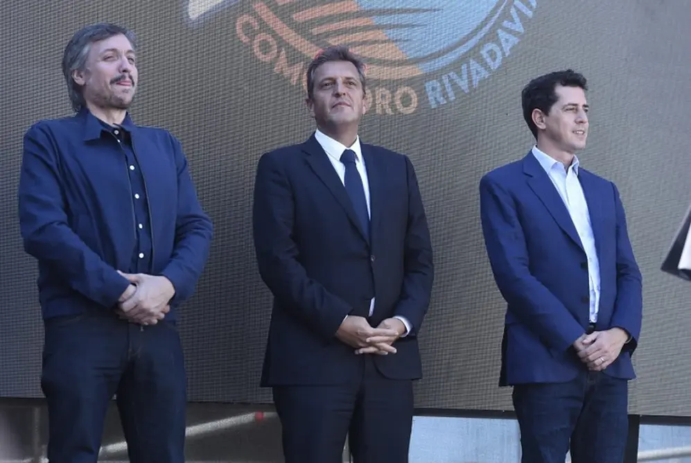 Acto con Massa y Wado de Pedro