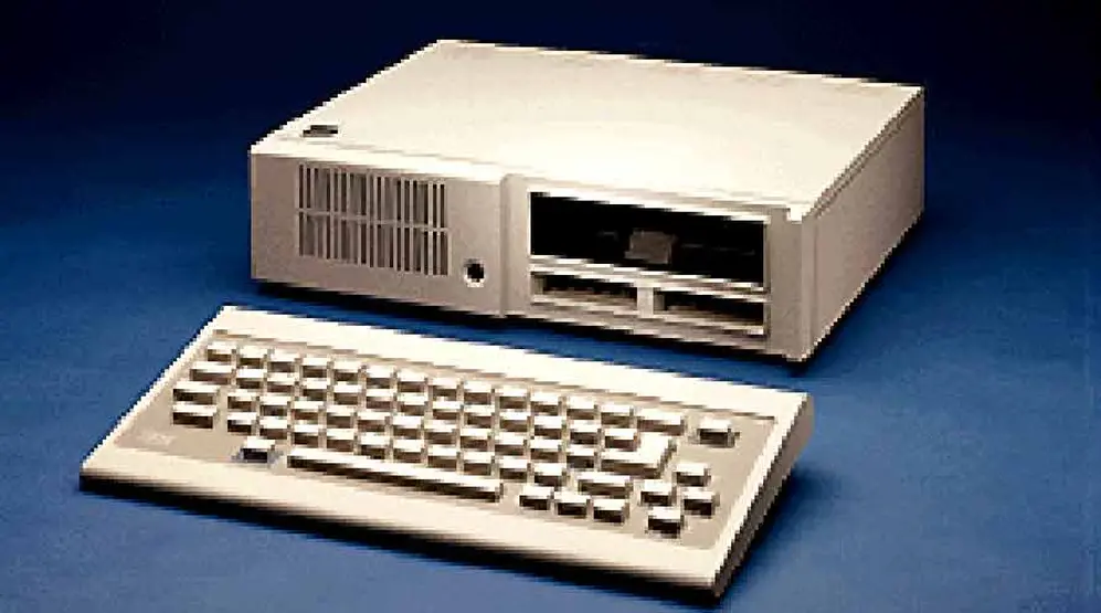 La IBM PCjr se vendía originalmente sin monitor.