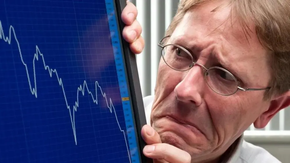 Nueva señal de alerta en el mundo cripto: otra gran plataforma enfrenta serios problemas y está al borde del abismo