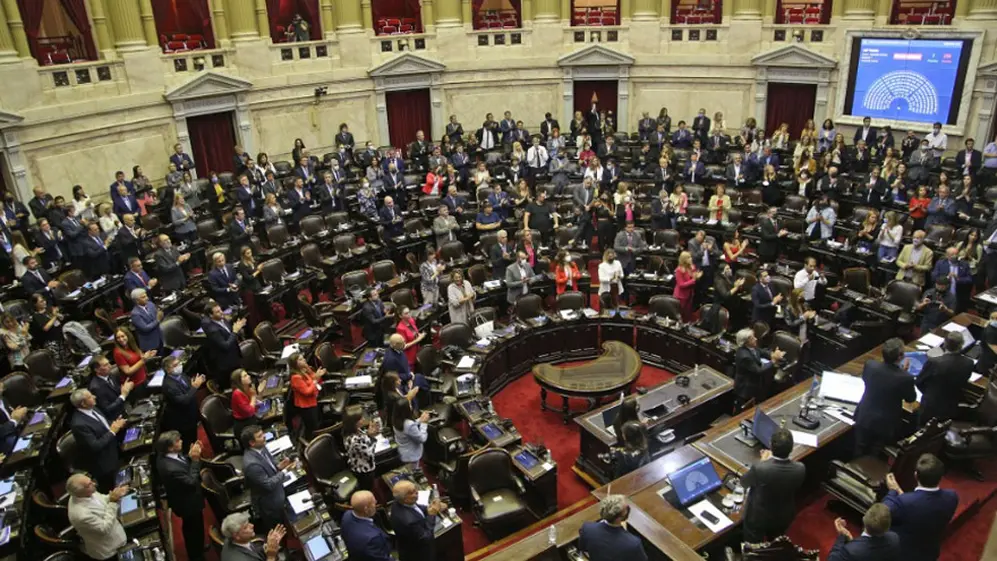 Olmos pidió que se discutan los proyectos de reducción de la jornada laboral y los que regulan las apps de delivery