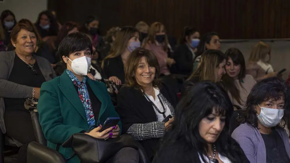Presentación del informe de ASEA en la embajada de Chile en Buenos Aires