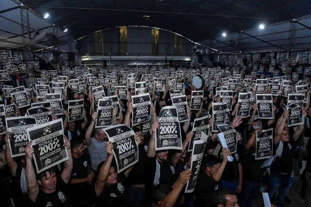 El Sindicato Único de Trabajadores del Neumático (SUTNA) anunció un paro total de actividades, en fracaso a las negociaciones paritarias