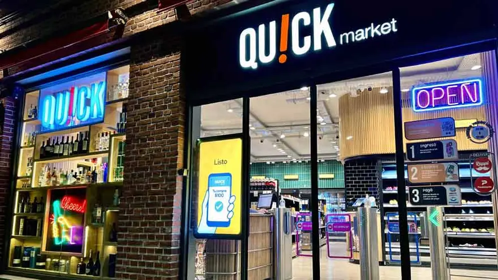 El ingreso y egreso del local es exclusivamente con la aplicación de Quick.