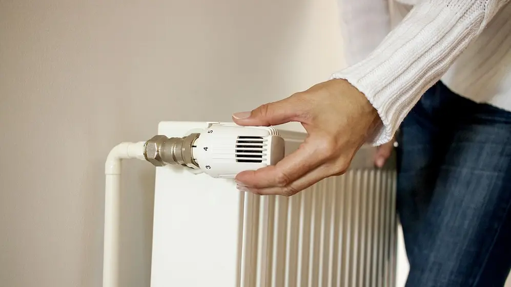  Si usas estufas o radiadores, asegúrate de que estén limpios y en buen estado