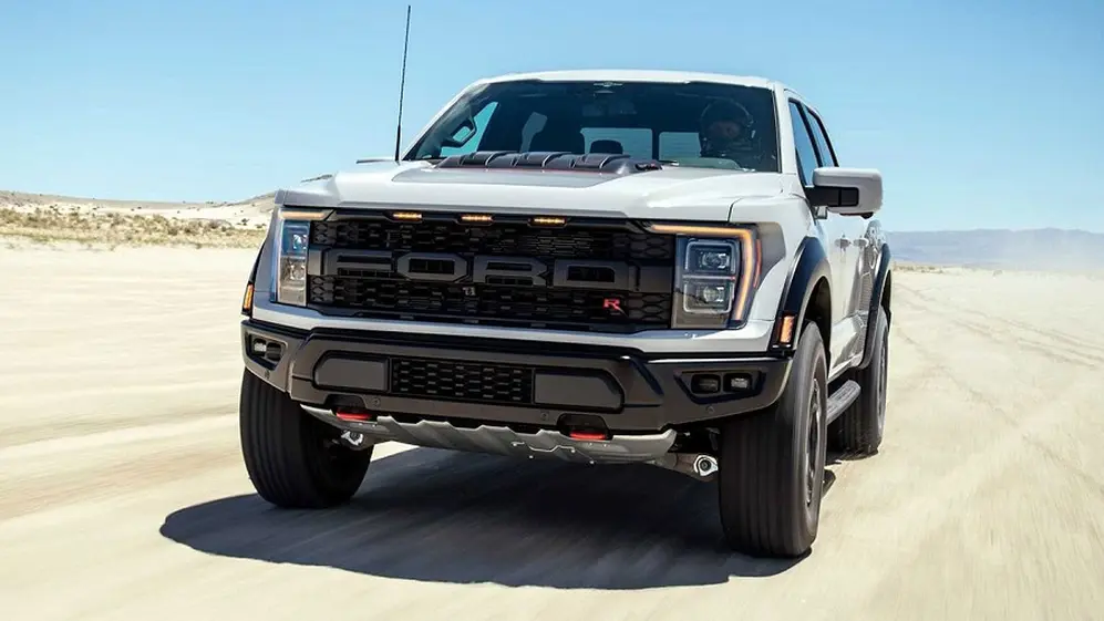 La nueva Ford Raptor R es más imponente en el frontal.