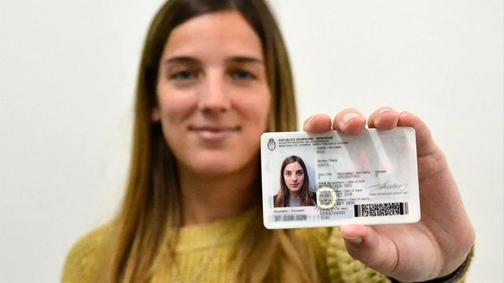 El DNI regular tiene un precio de $3.000
