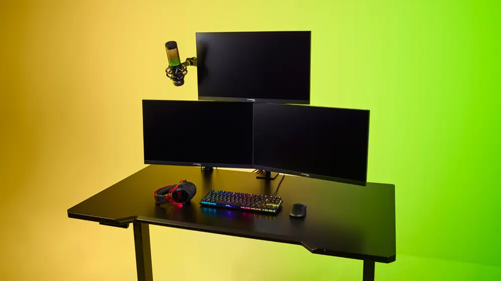 Una configuración de múltiples pantallas gracias al versátil soporte de HyperX.