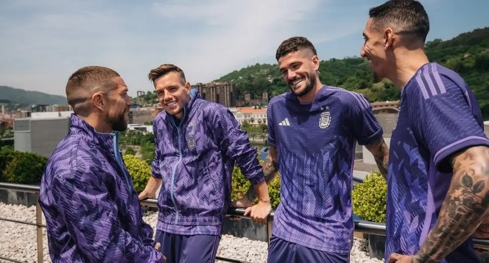 Grupos chinos, detrás de la camiseta de la Selección Argentina