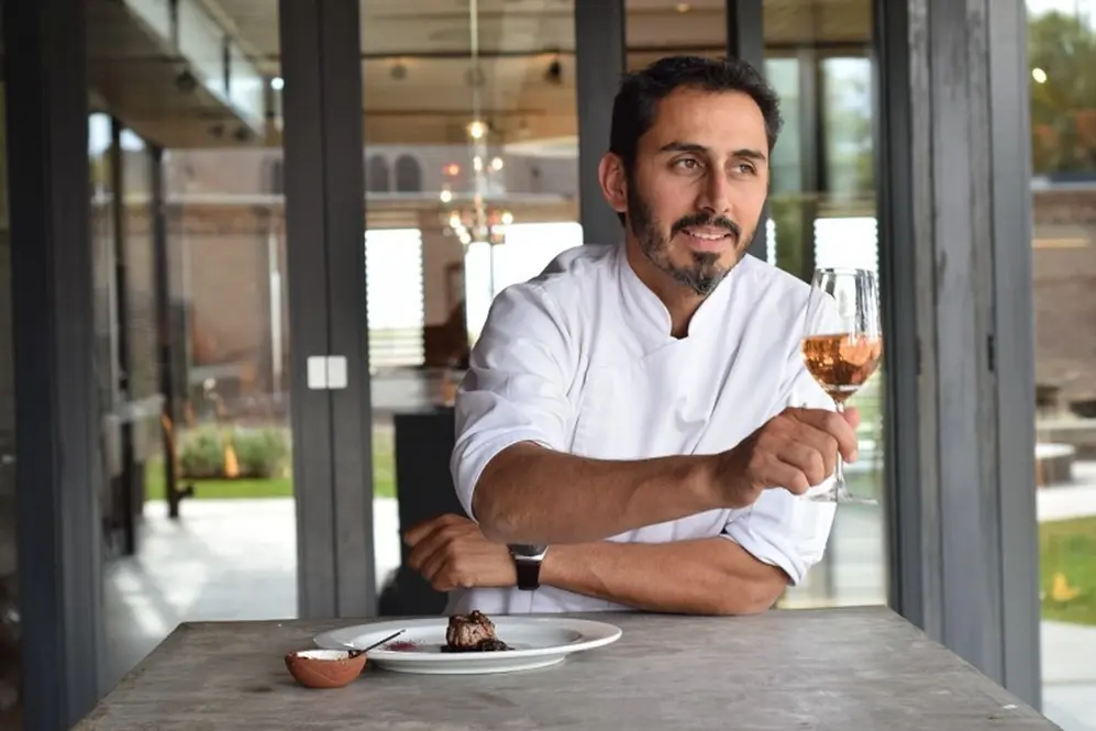 Bodegas de Argentina, Uber y reconocidos chefs se unen para concientizar en el día del consumo responsable 
