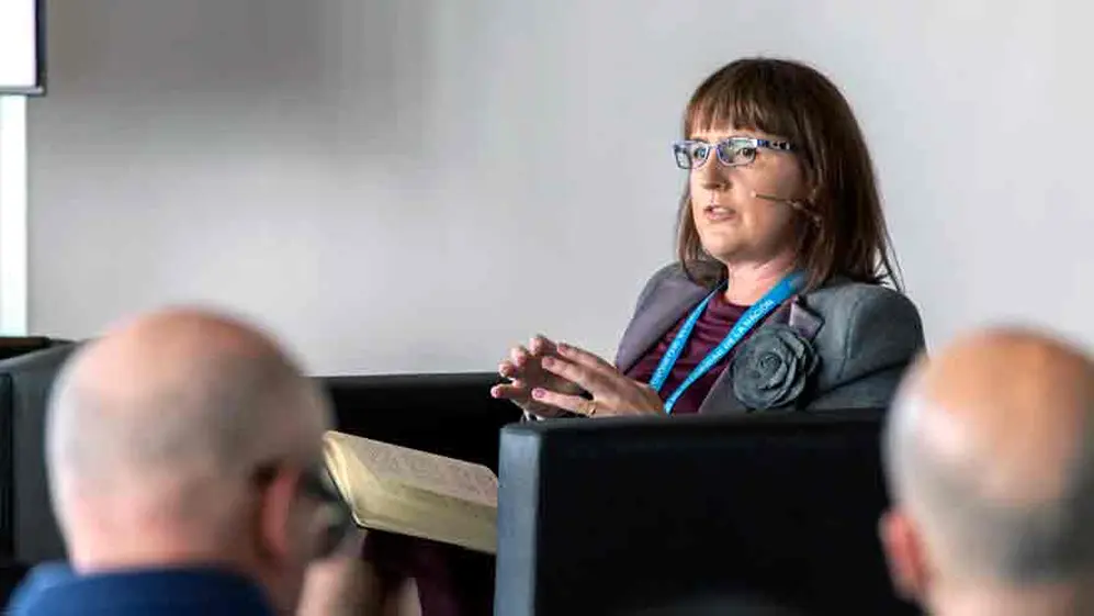 Aisling Kelly: 