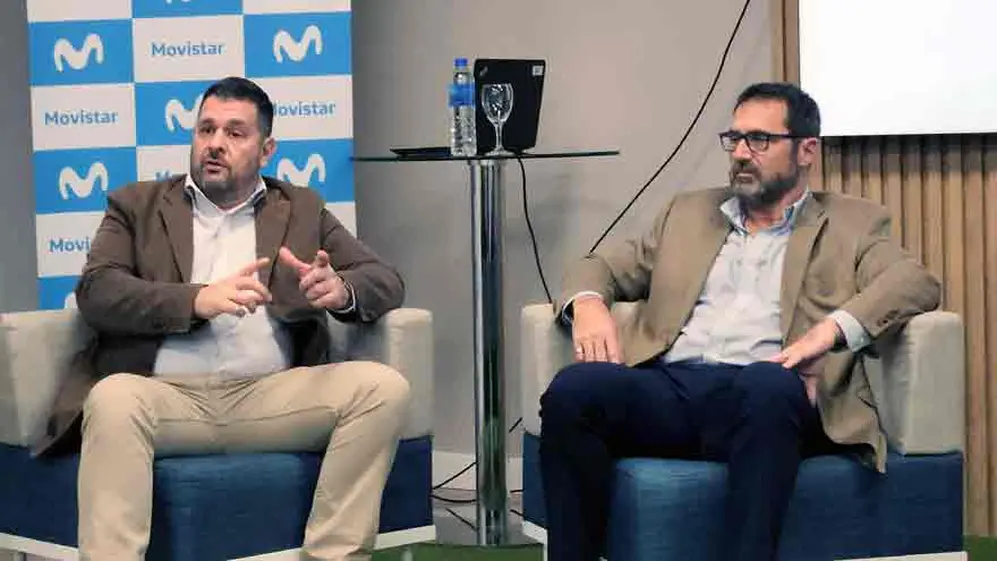 De izquierda derecha: Luis Delamer y Gustavo Vidal.