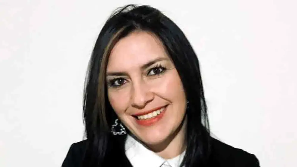 Mónica Casas: 
