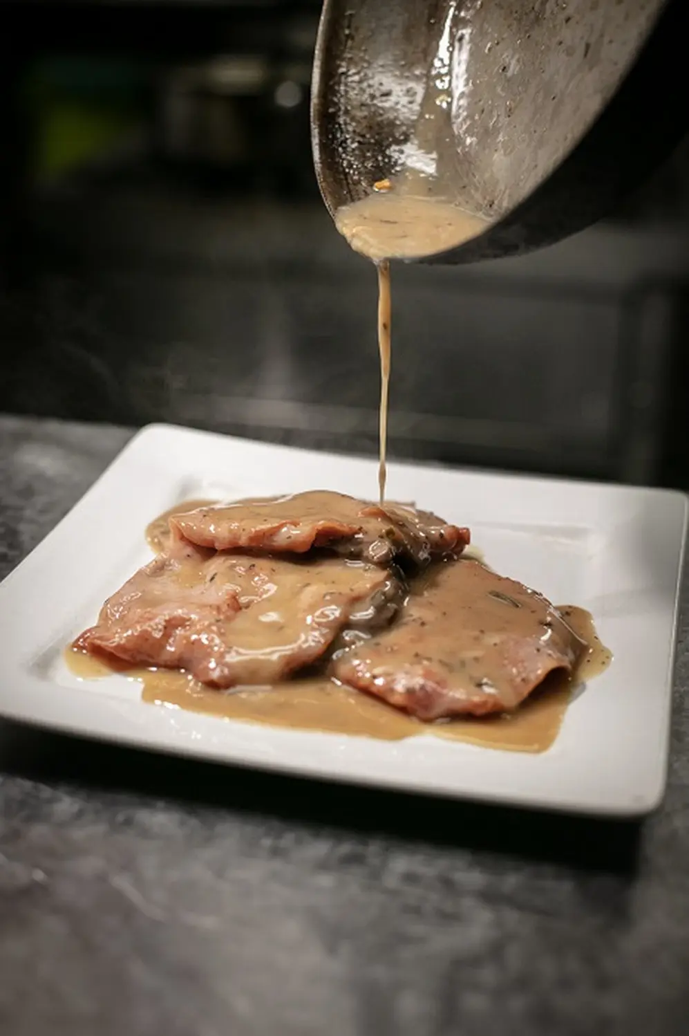  la Saltimbocca alla Romana es un clásico del lugar 