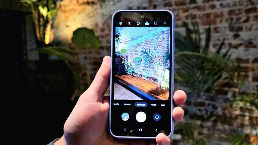 Samsung Galaxy A54 5G.