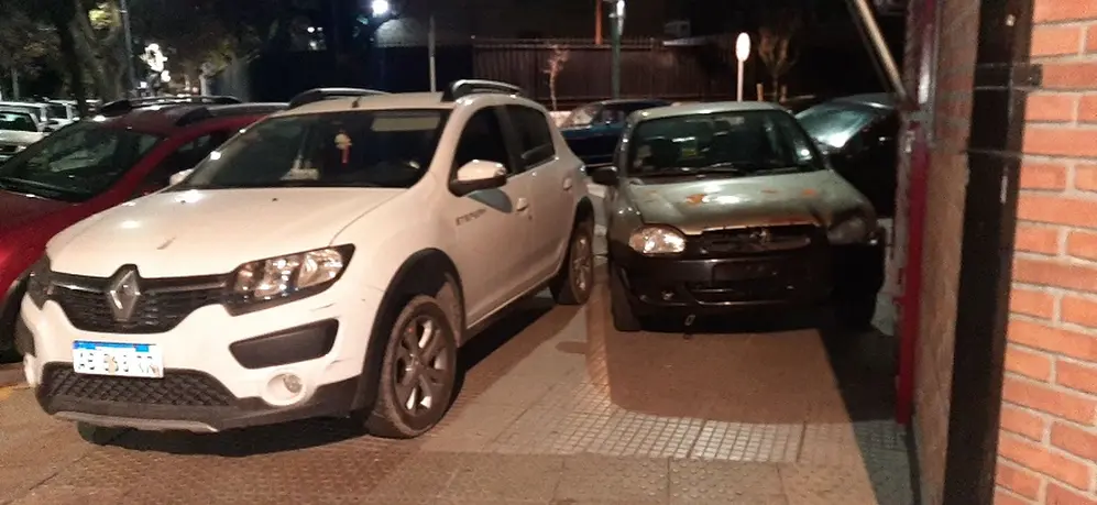 Los vecinos de CABA podrán denunciar a conductores que estaciones sobre 