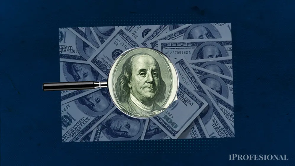 A la espera del acuerdo con el FMI, el dólar blue cotiza este miércoles a $498 en las cuevas del microcentro porteño
