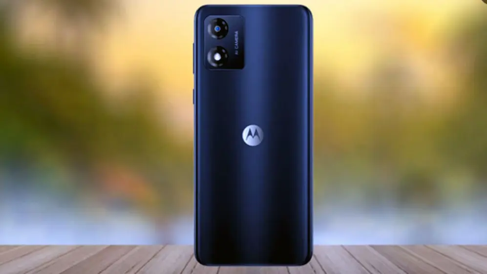 El Moto E13 está dirigido a compradores de bajo presupuesto que desean una experiencia de teléfono móvil con aplicaciones sin gastar mucho dinero. 