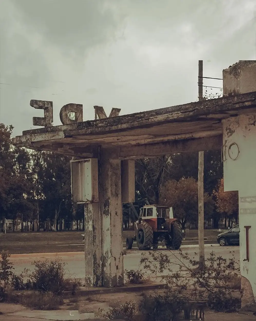 La YPF en ruinas