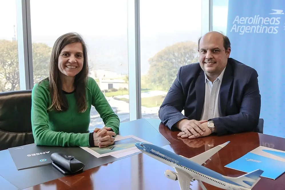 Raverta, junto al presidente de Aerolíneas Argentinas, Pablo Ceriani, anunciaron que la aerolínea de bandera otorgará un descuento especial del 20 por ciento para jubilados y pensionados de ANSES,