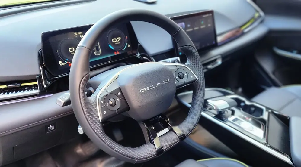 El Baic tiene un interior dominado por la tecnología.