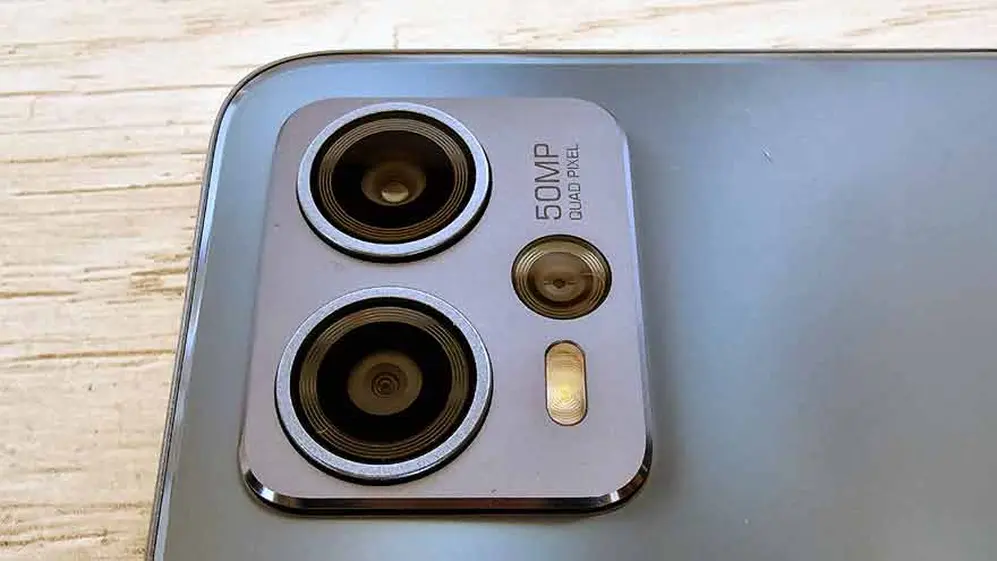 Cámaras traseras del Motorola Moto G23.