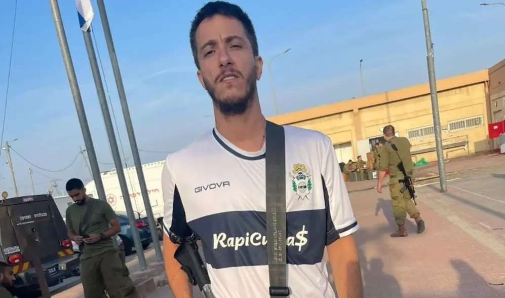 Natán de Leo es argentino y lucha en Israel con la camiseta del club Gimnasia y Esgrima La Plata