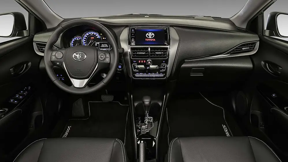 El Toyota Yaris cambia por dentro según la versión.
