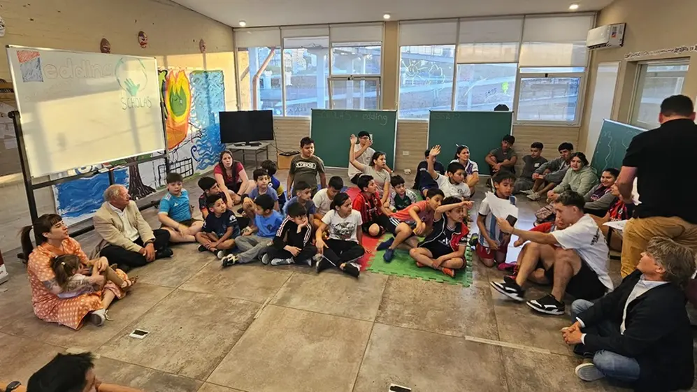 Equipan con nuevo materiales didácticos las 9 sedes donde Scholas Occurrentes desarrolla sus programas educativos en Argentina 