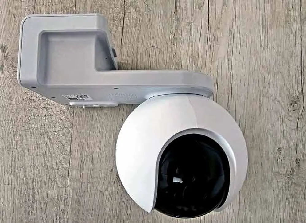 La cámara es de fácil instalación.