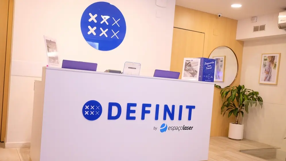 Cada clínica tiene un staff integrado por seis personas y se espera que el franquiciado sea activo