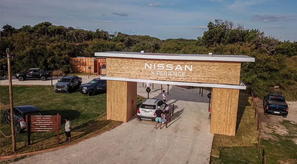 Nissan ofrece servicios de playa para los clientes.