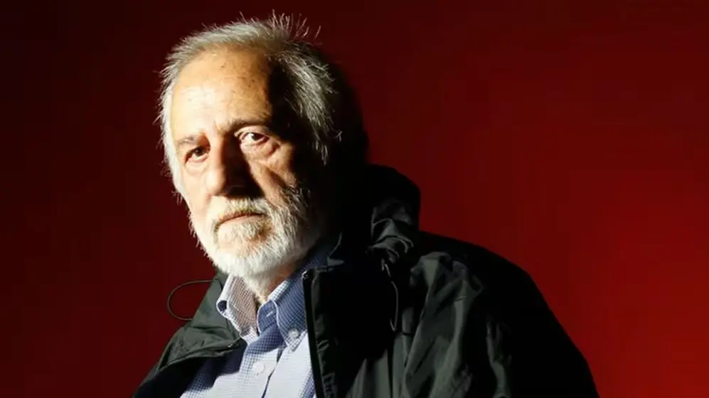 El cineasta le propinó insultos a los votantes de Macri y MIlei.